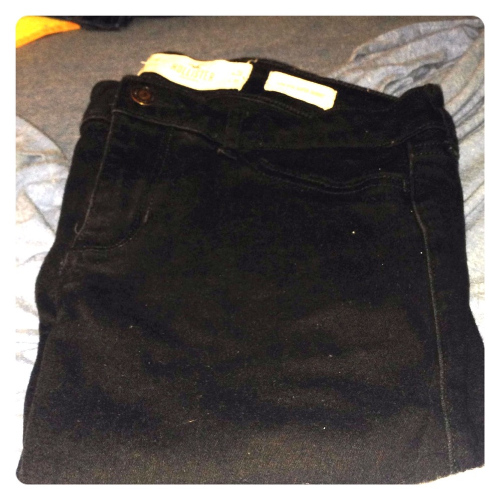Black hollister jeans size 7R